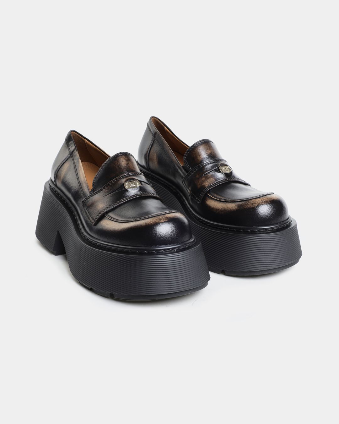 Купить Туфли VIC MATIE