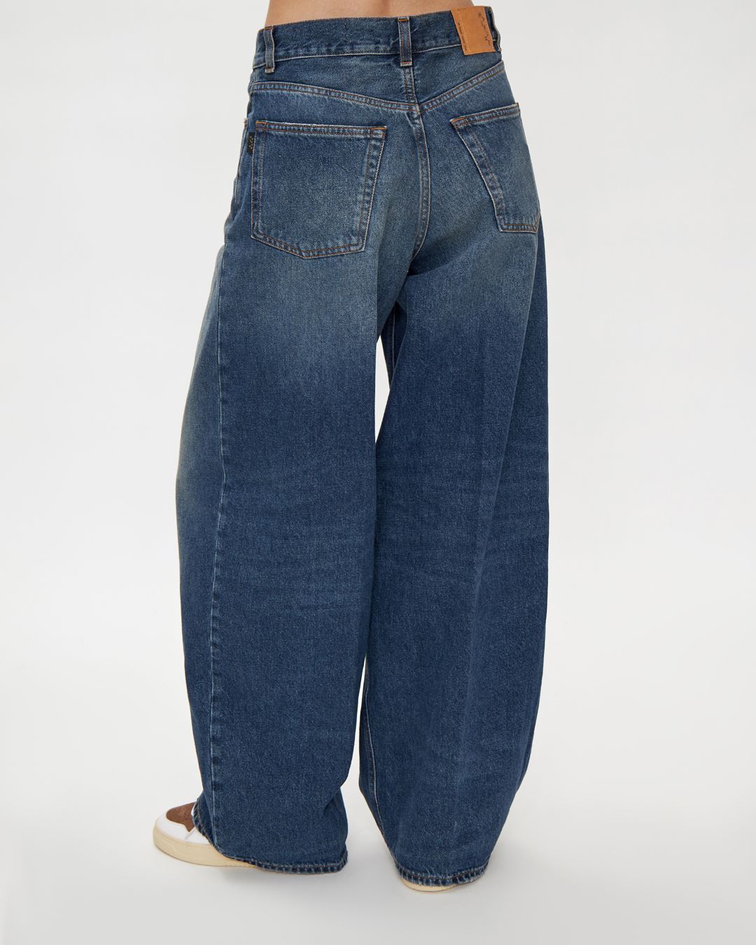 Купить Джинсы HAIKURE