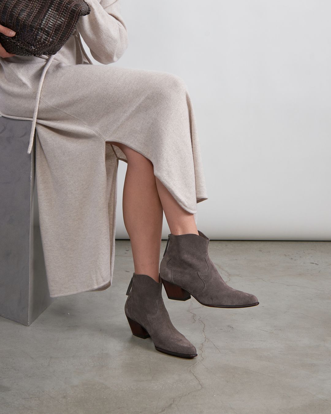 Купить Сапоги REFINED