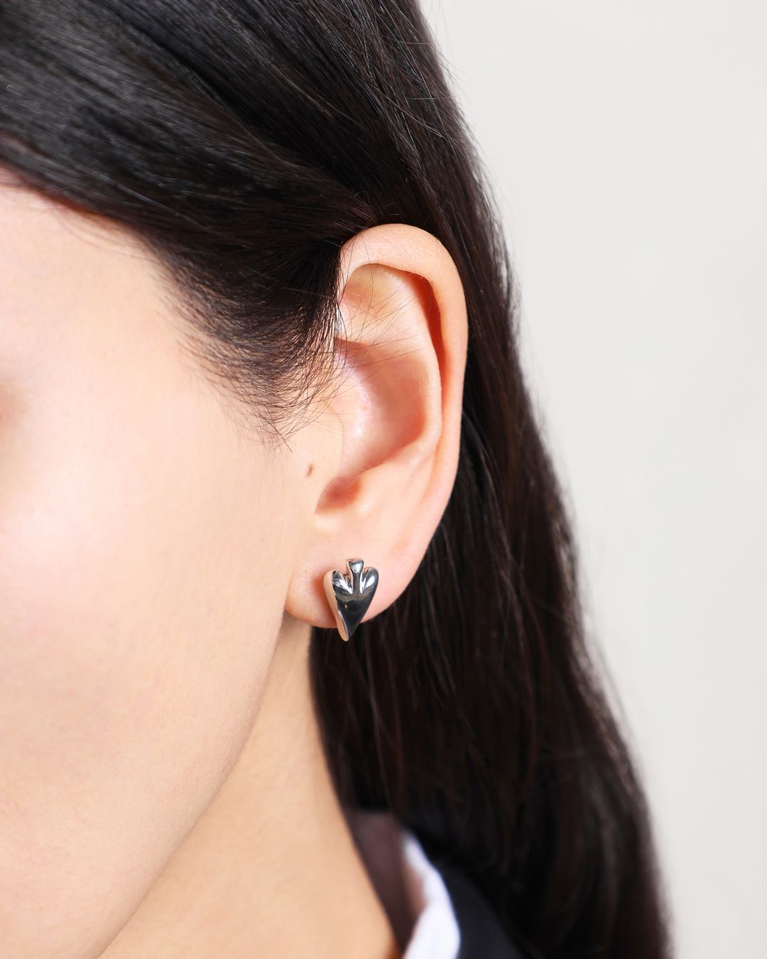 Купить Серьги OMUT