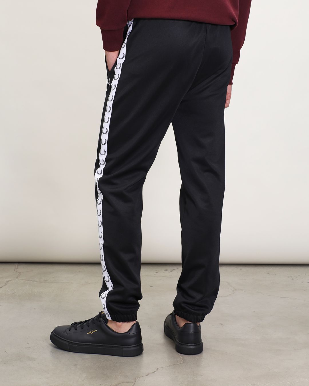 Купить Брюки FRED PERRY