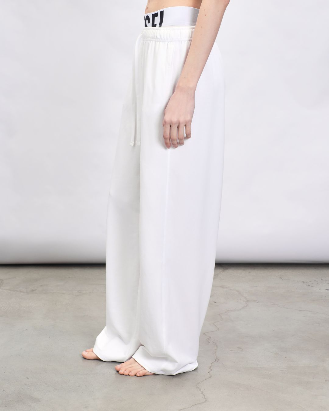 Купить Брюки DIESEL