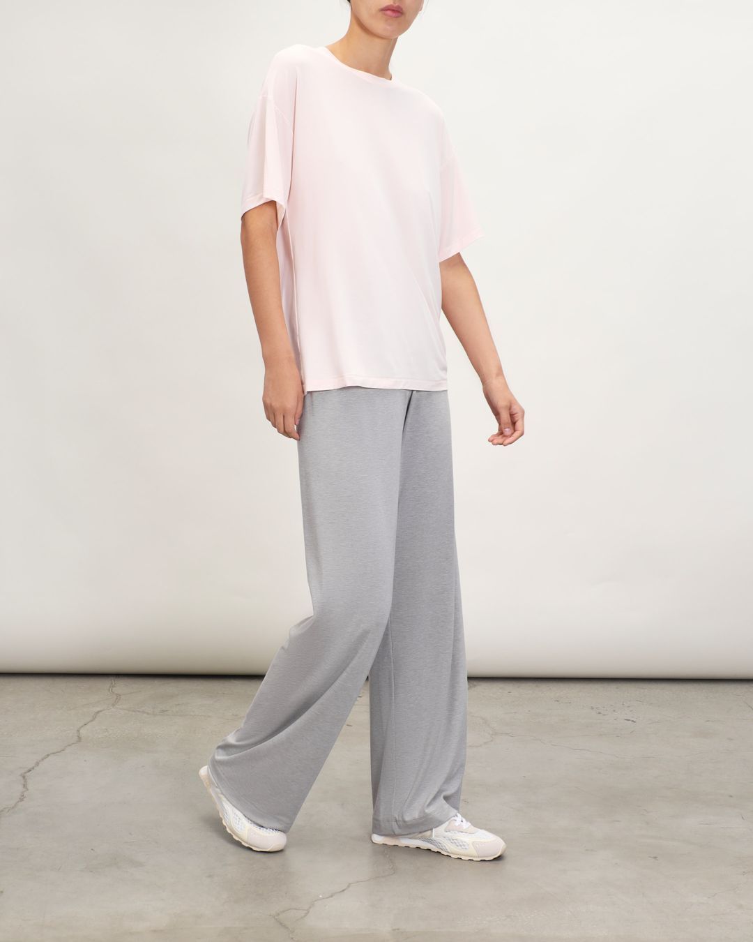 Купить Футболка LOGINOVA