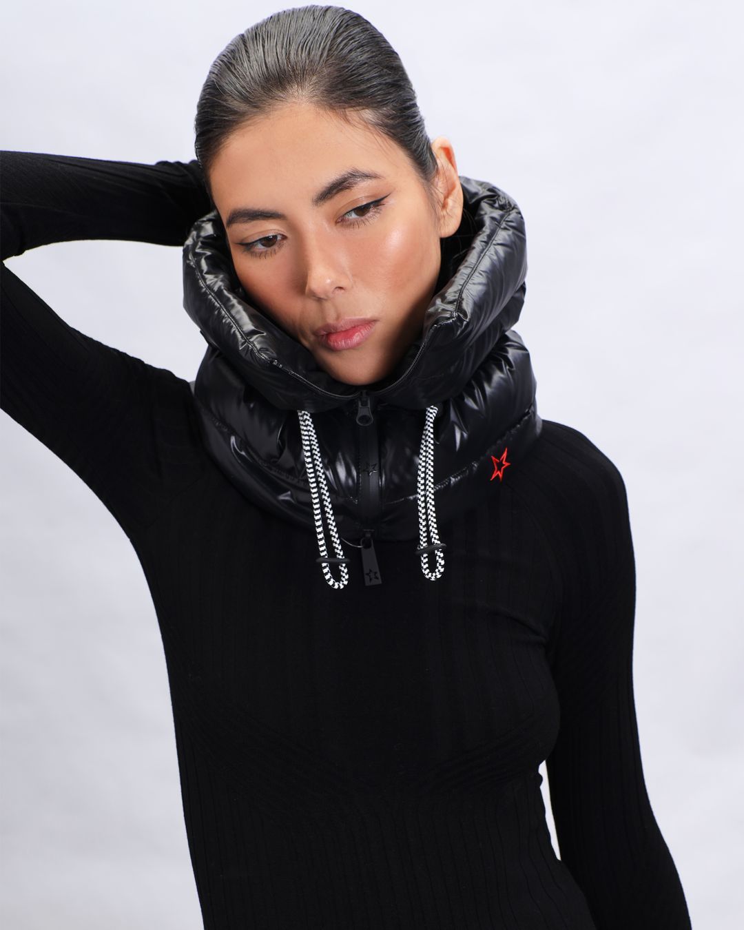 Купить Воротник PERFECT MOMENT