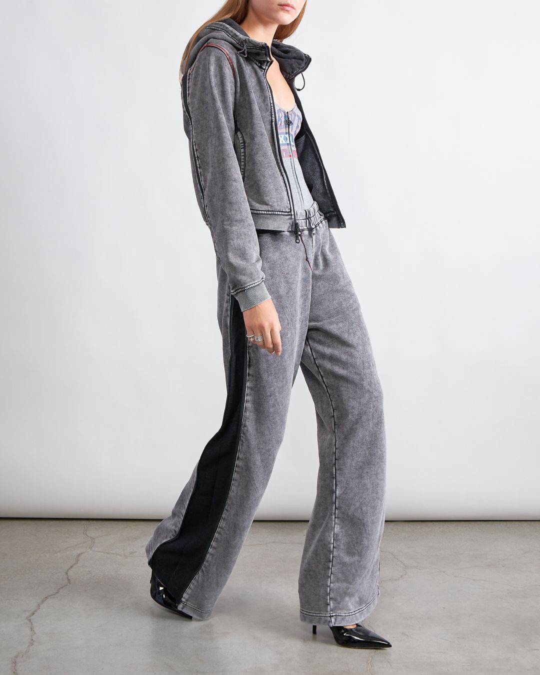 Купить Брюки DIESEL