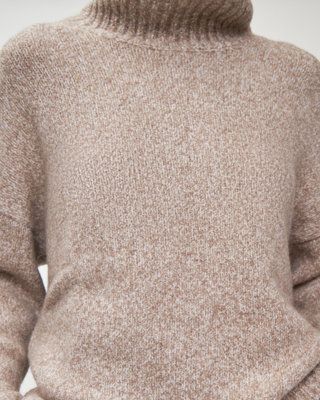 Купить Свитер LISA YANG