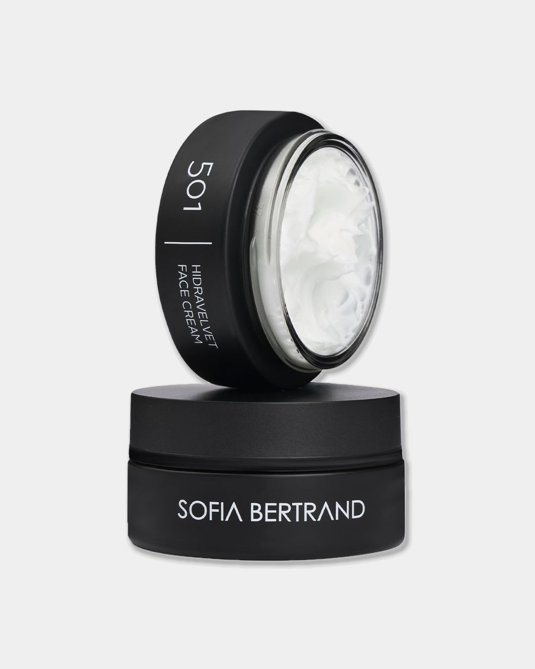 Купить Увлажняющий крем для бархатистой кожи 501 SOFIA BERTRAND