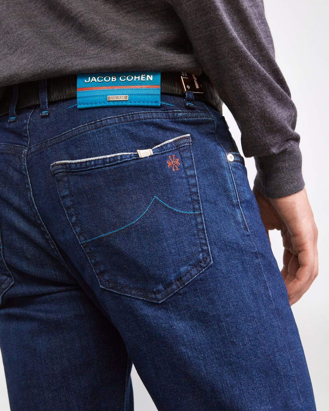Купить Джинсы JACOB COHEN
