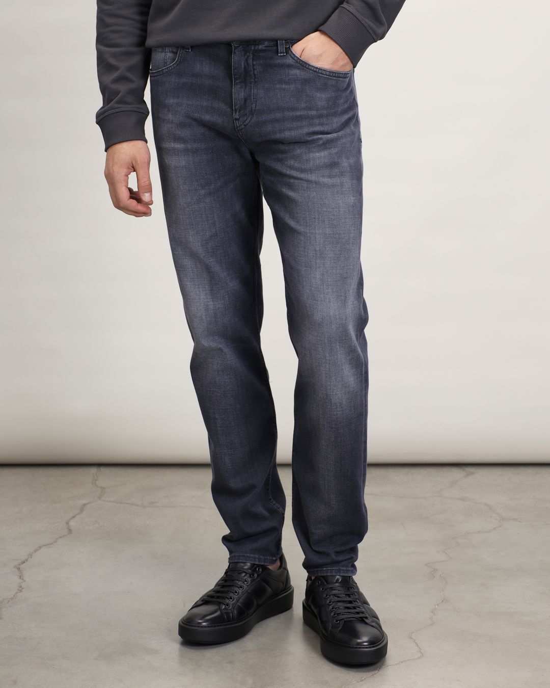 Купить Джинсы HUGO BOSS