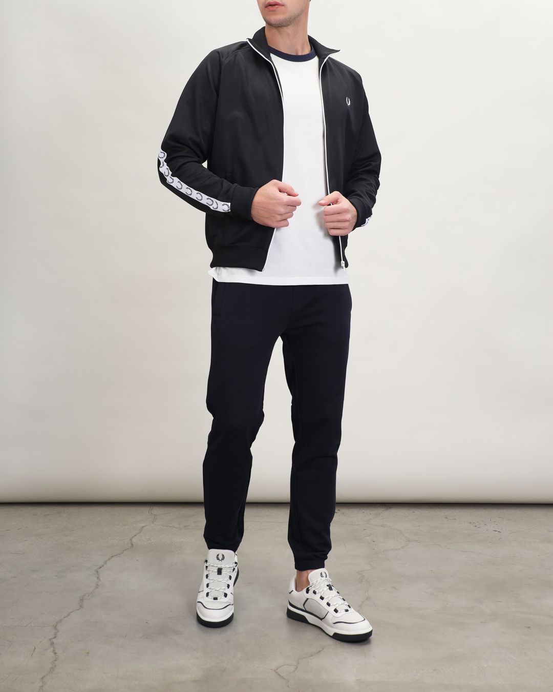 Купить Кардиган FRED PERRY