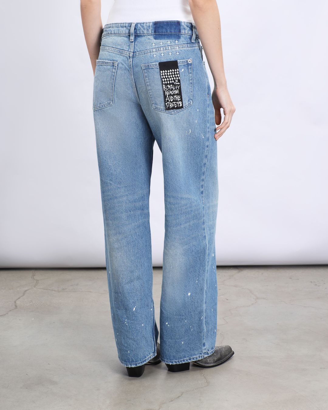 Купить Джинсы KSUBI