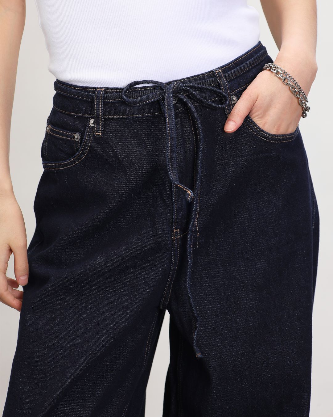 Купить Джинсы KSUBI