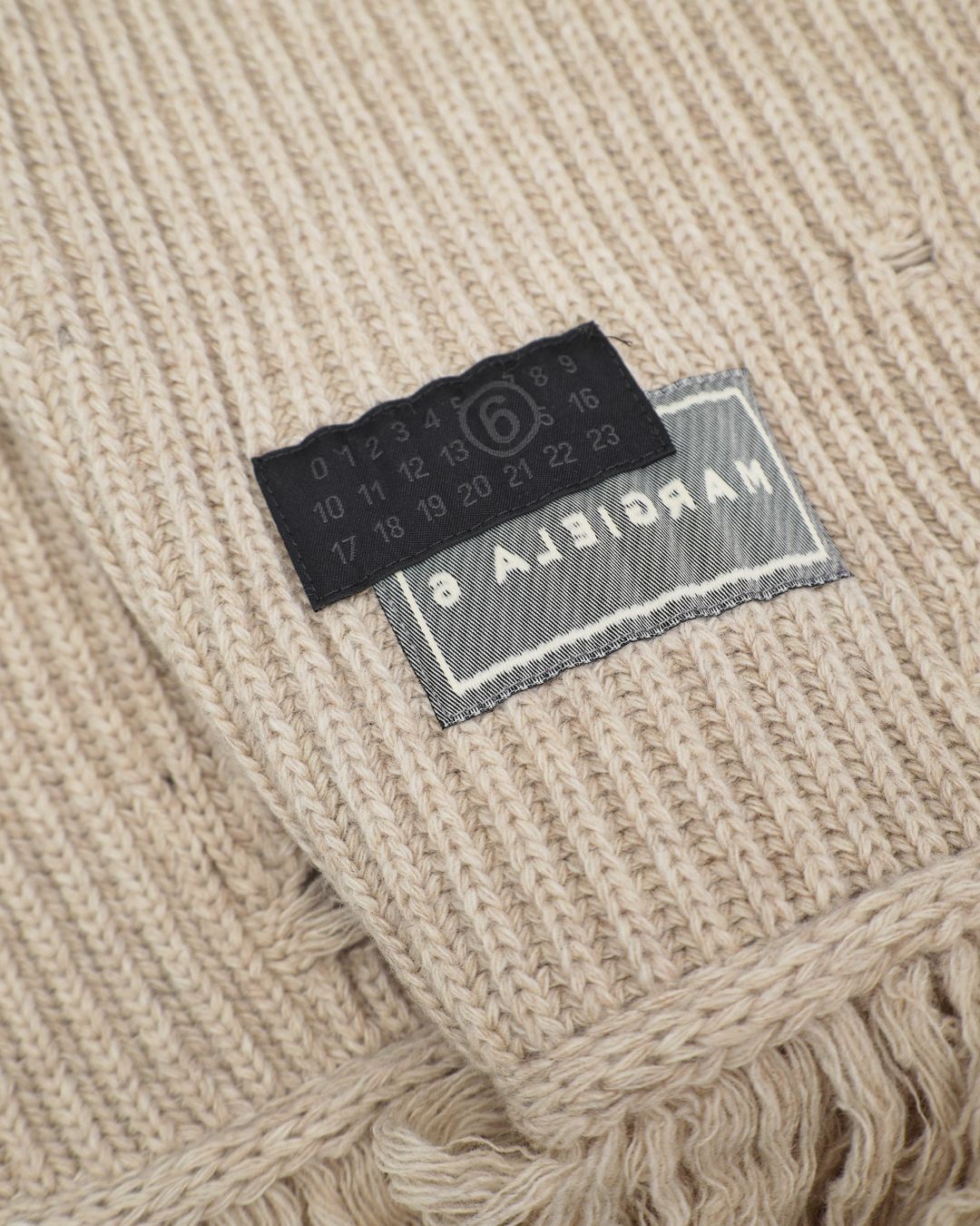 Купить Шарф MM6