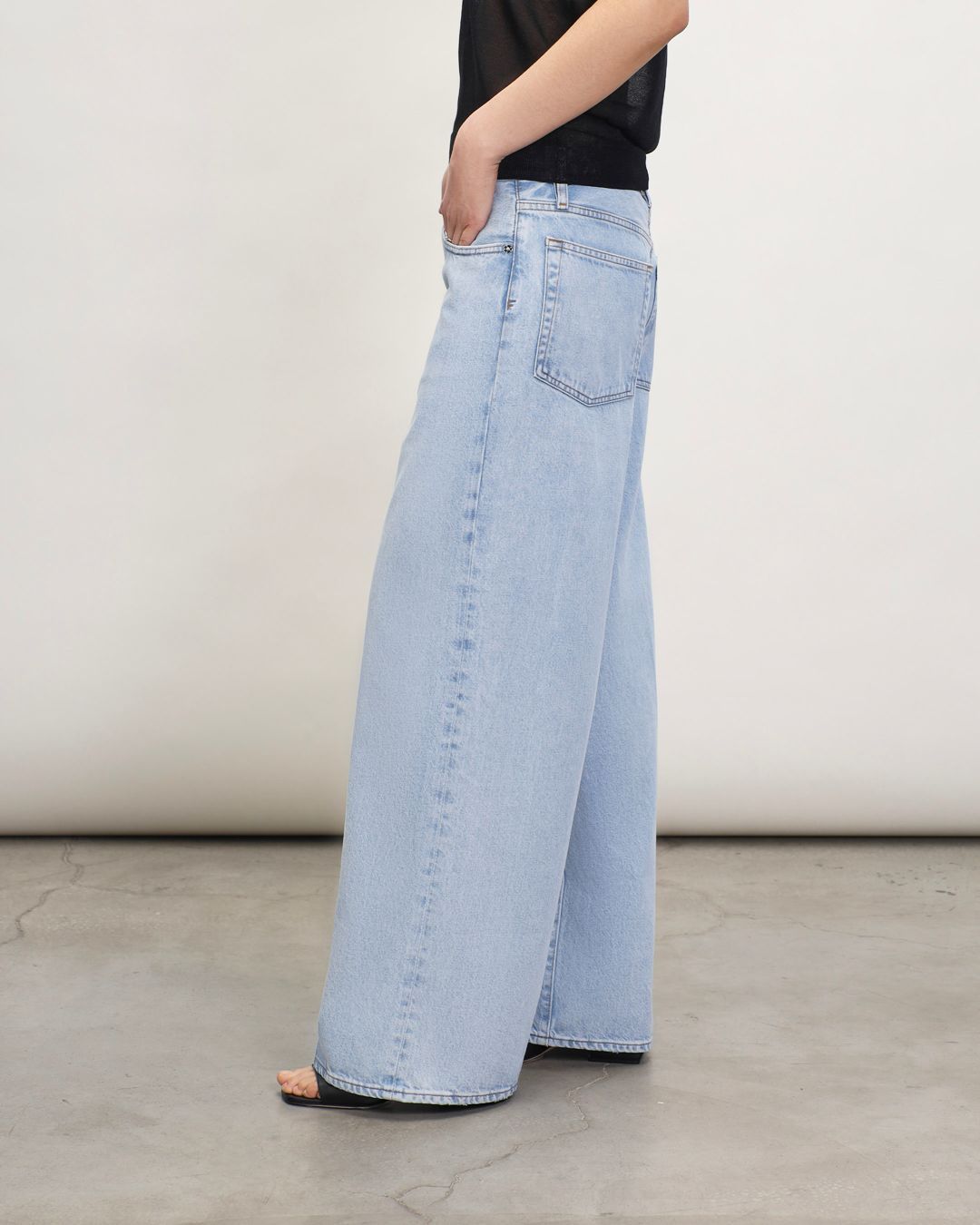 Купить Джинсы FRAME