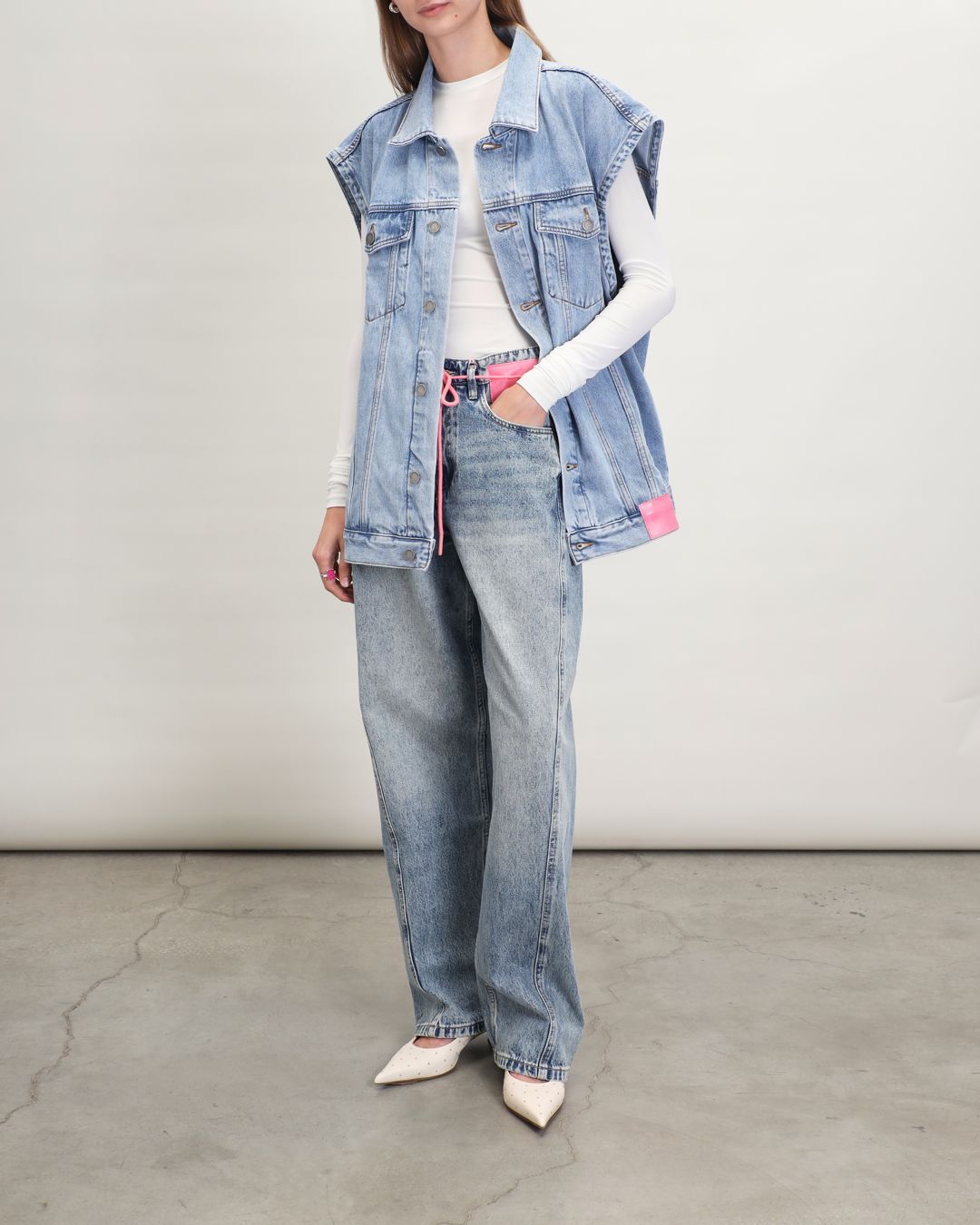 Купить Жилет MONOCHROME