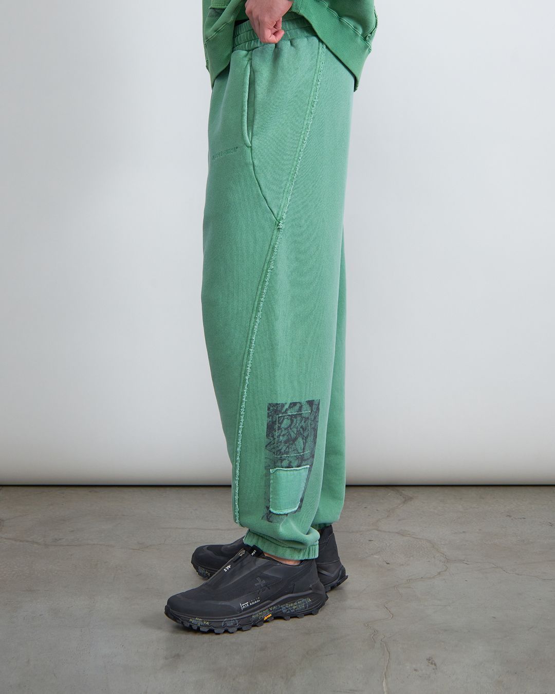 Купить Брюки A COLD WALL MEN