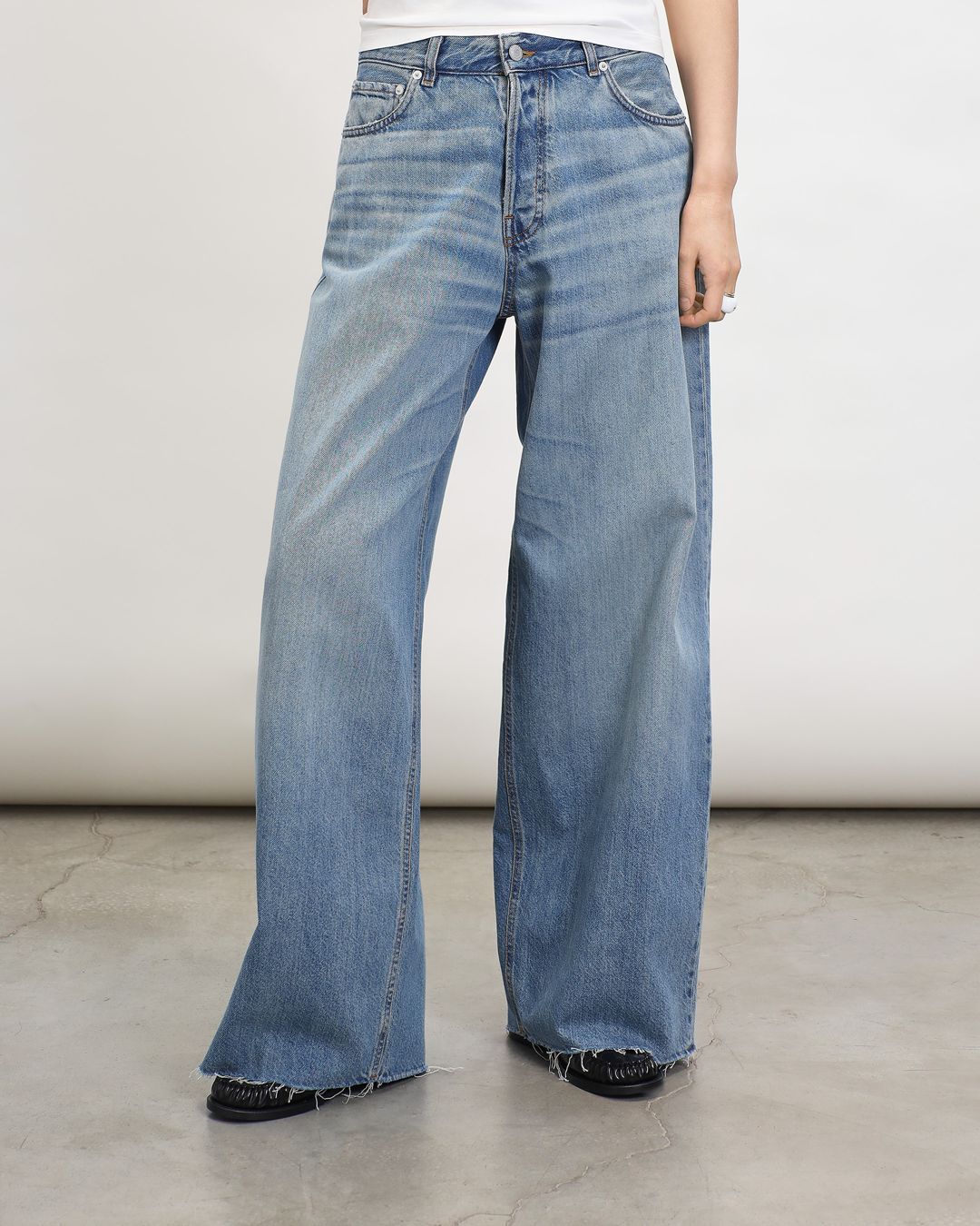 Купить Джинсы HAIKURE