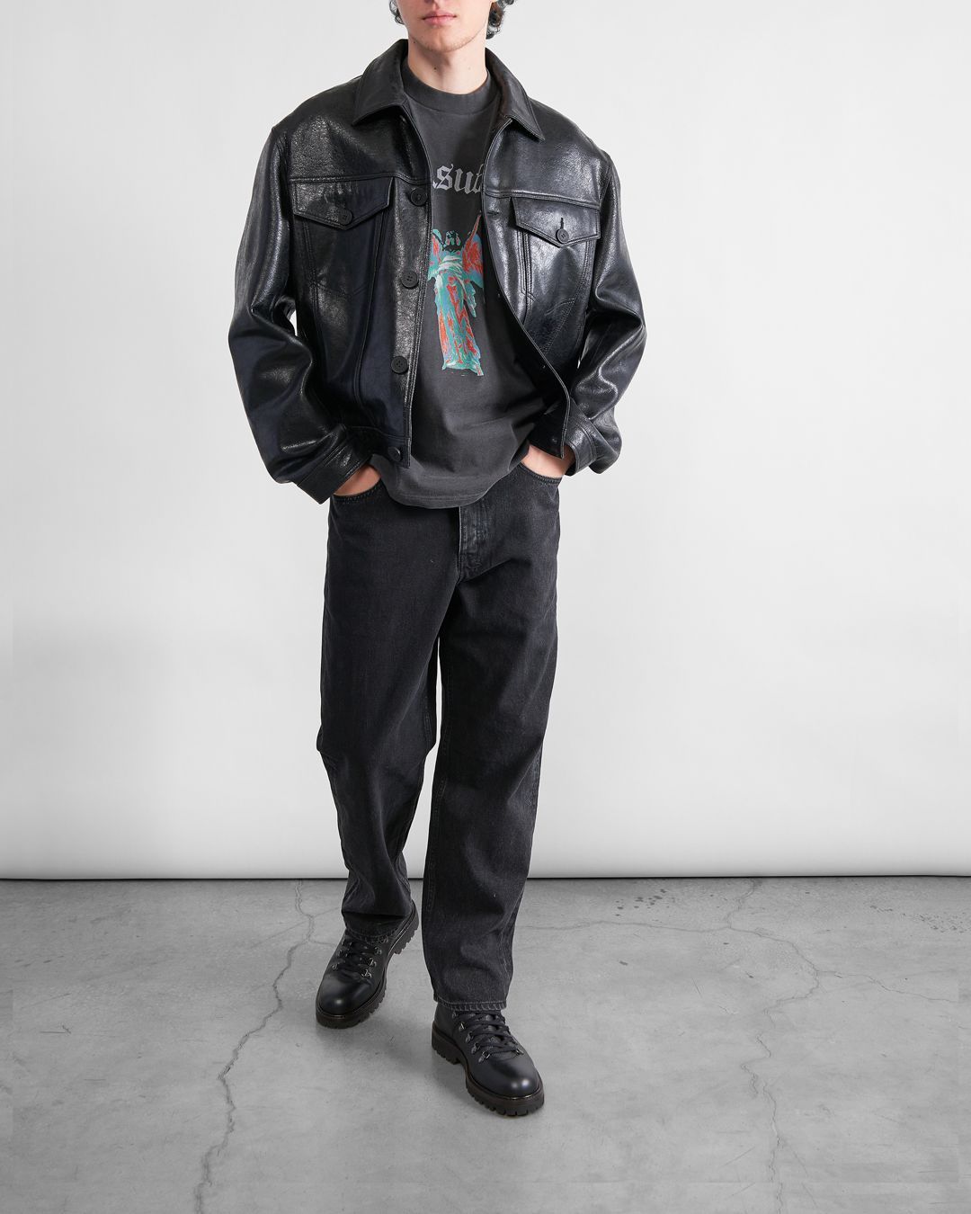 Купить Джинсы KSUBI