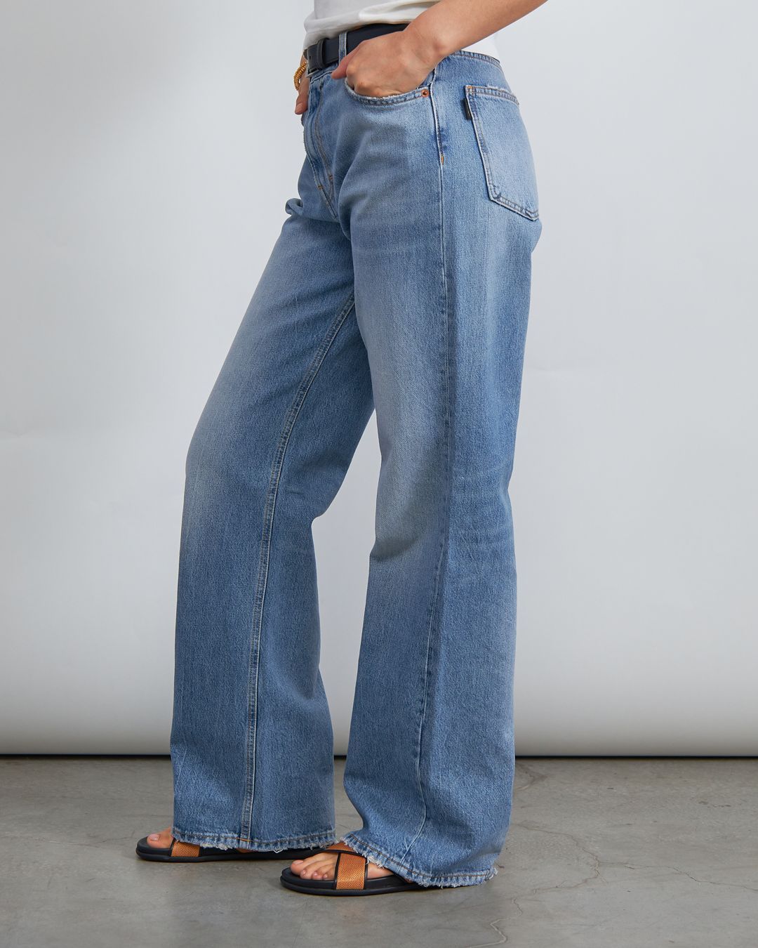 Купить Джинсы HAIKURE