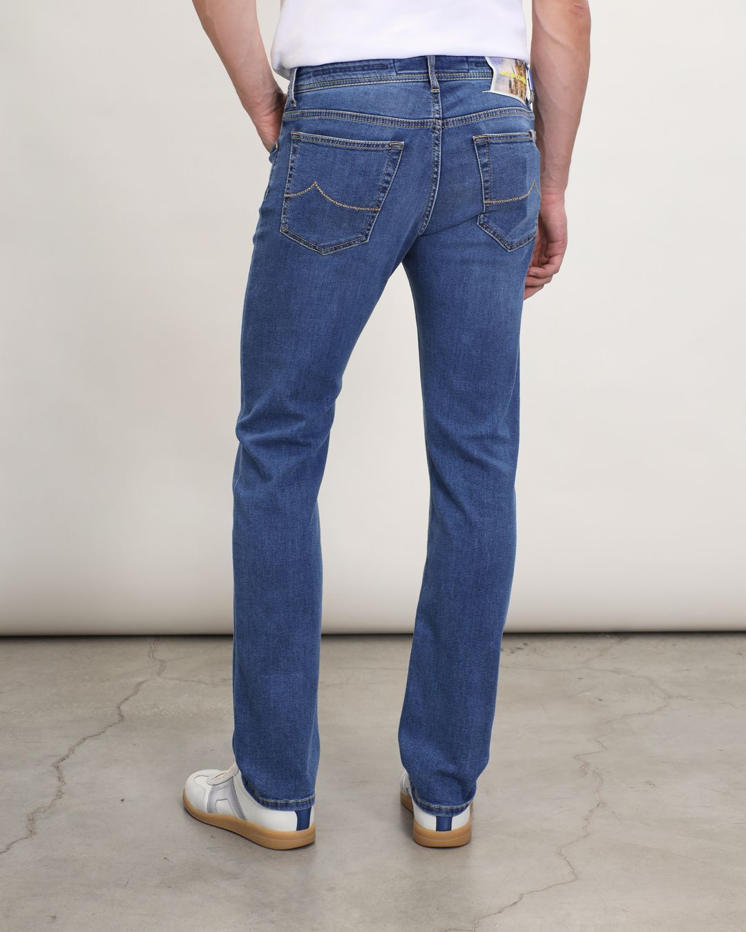 Купить Джинсы JACOB COHEN