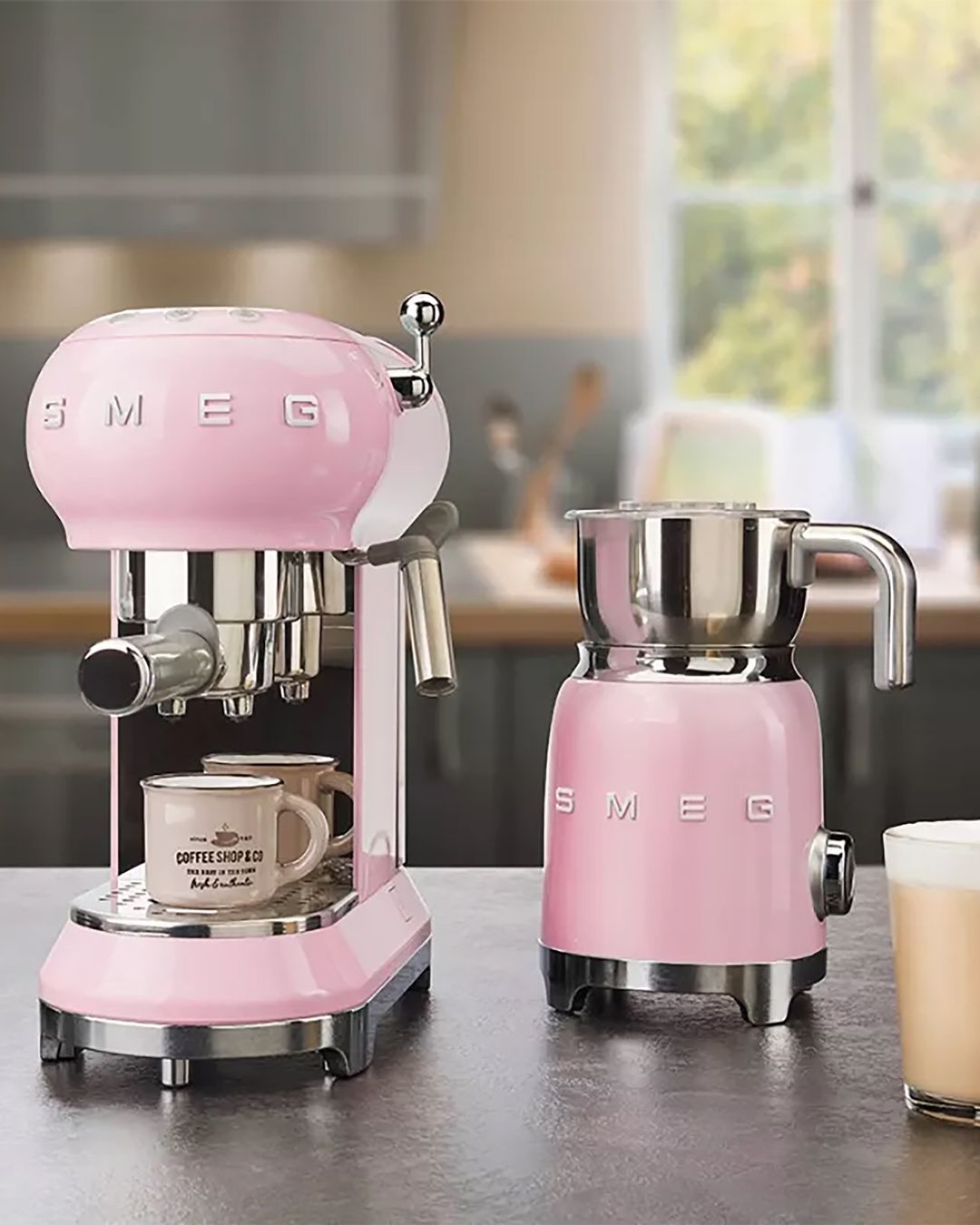 Купить Вспениватель молока SMEG