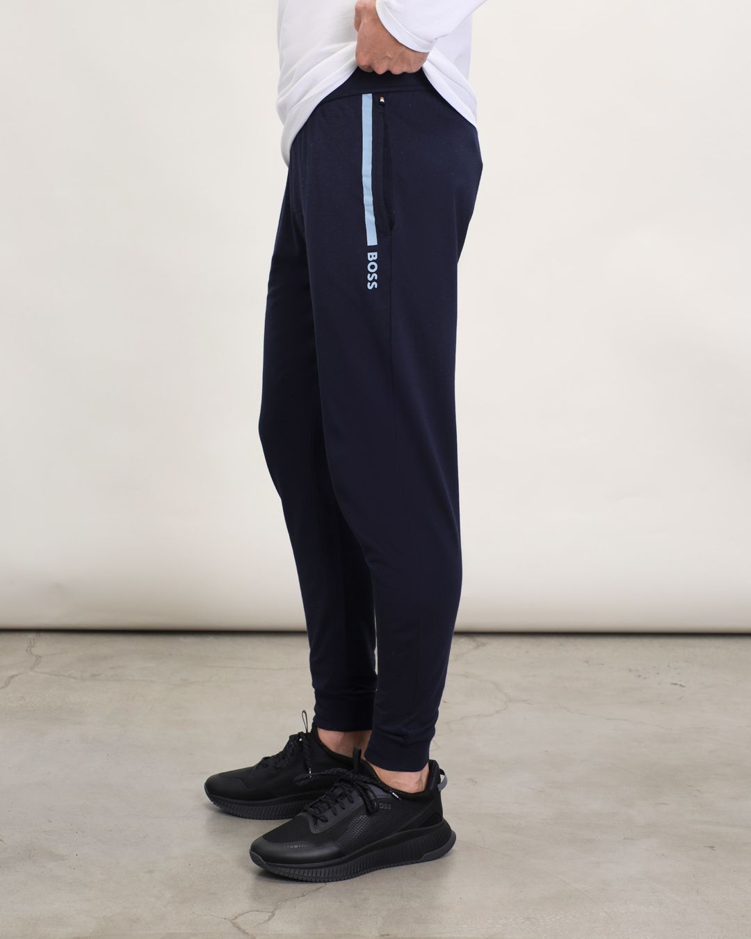 Купить Брюки HUGO BOSS