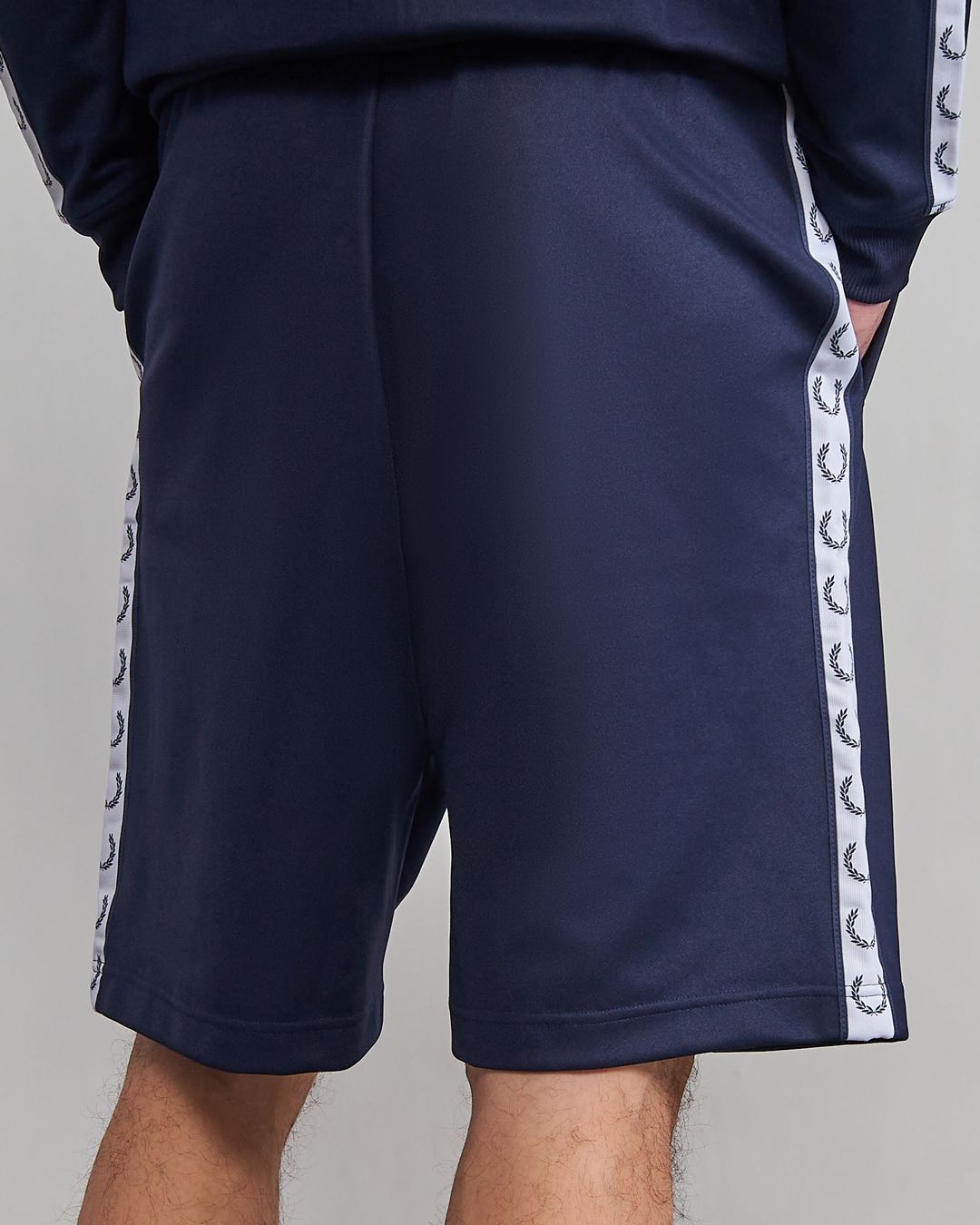 Купить Шорты FRED PERRY