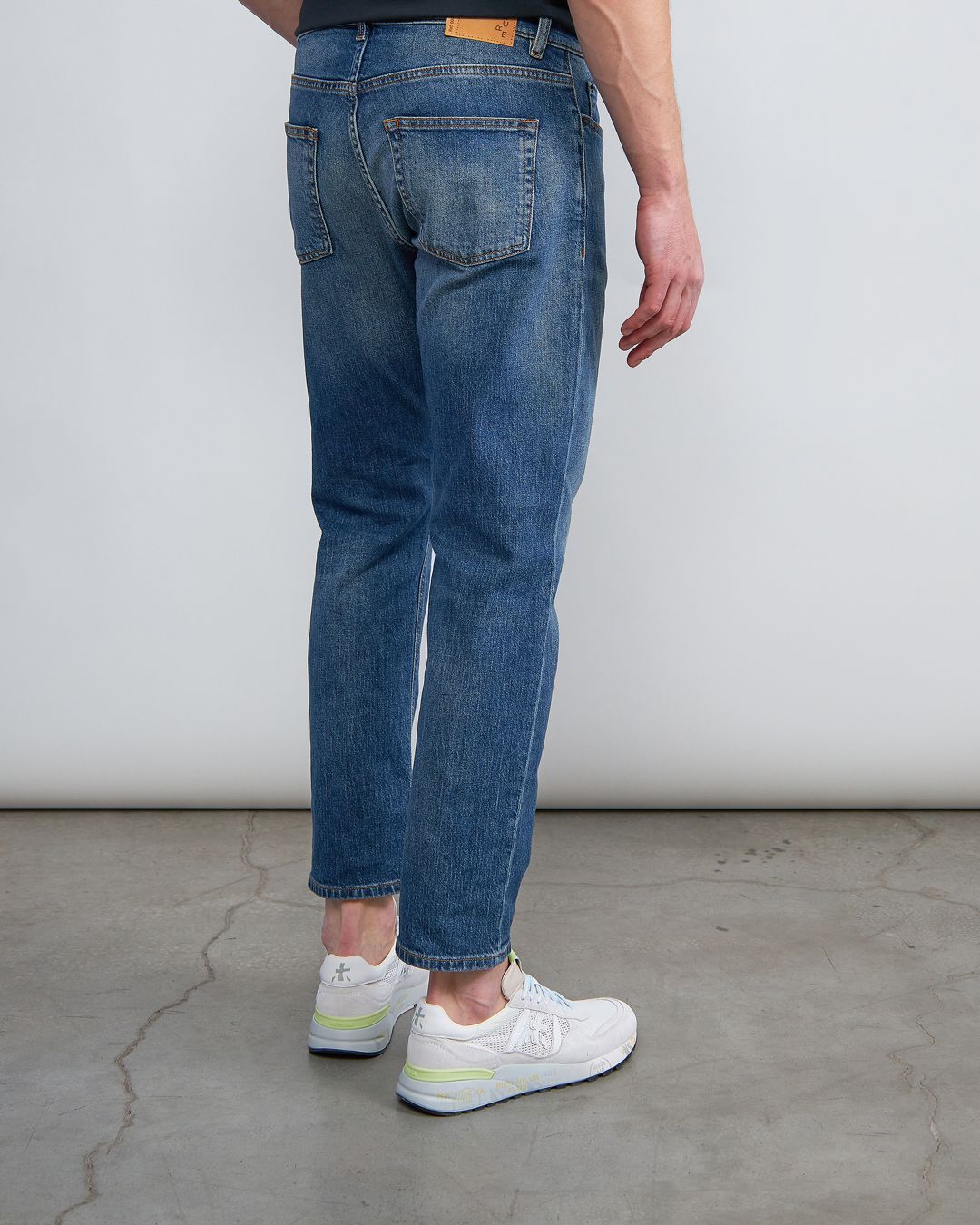 Купить Джинсы HAIKURE