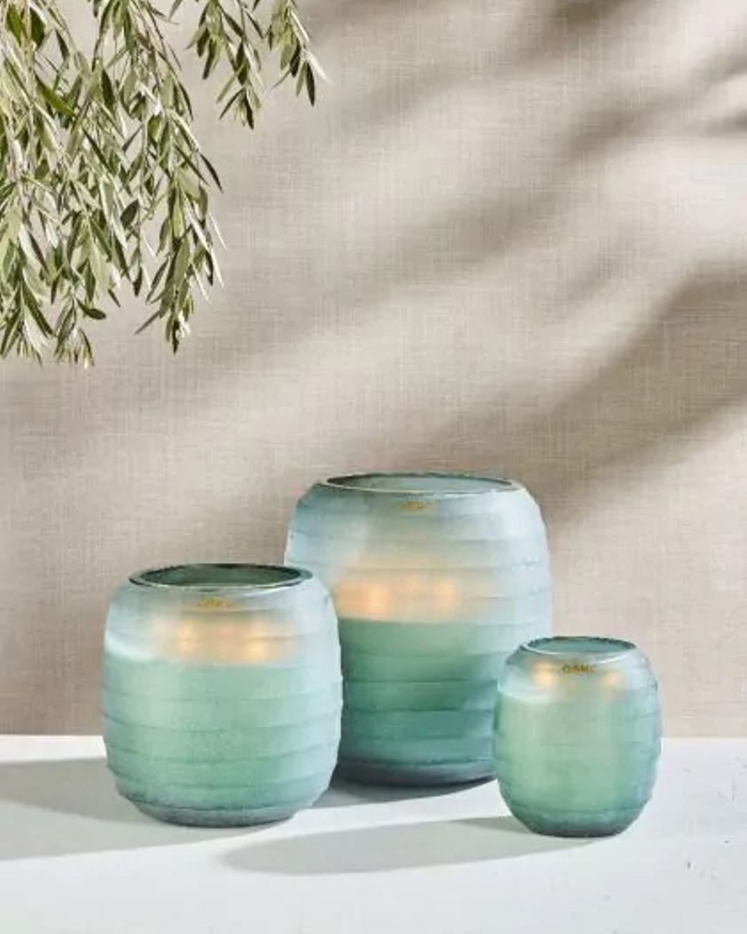 Купить Свеча waves blue l ONNO