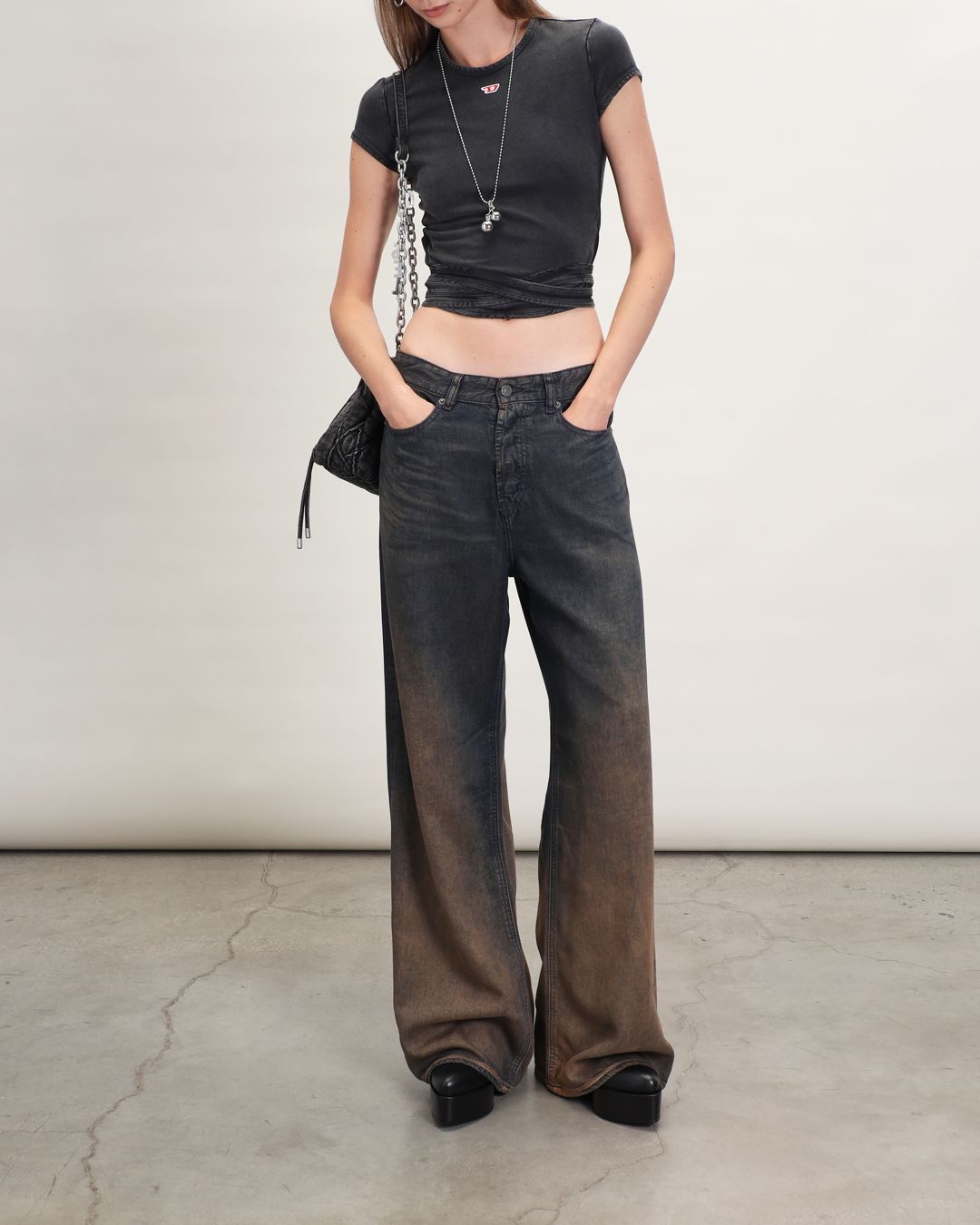 Купить Джинсы DIESEL