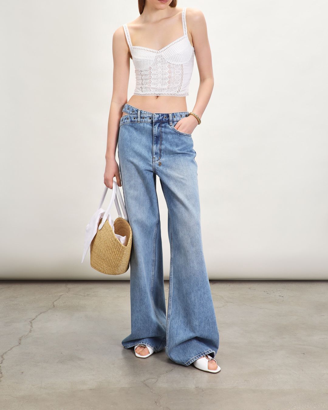 Купить Джинсы KSUBI