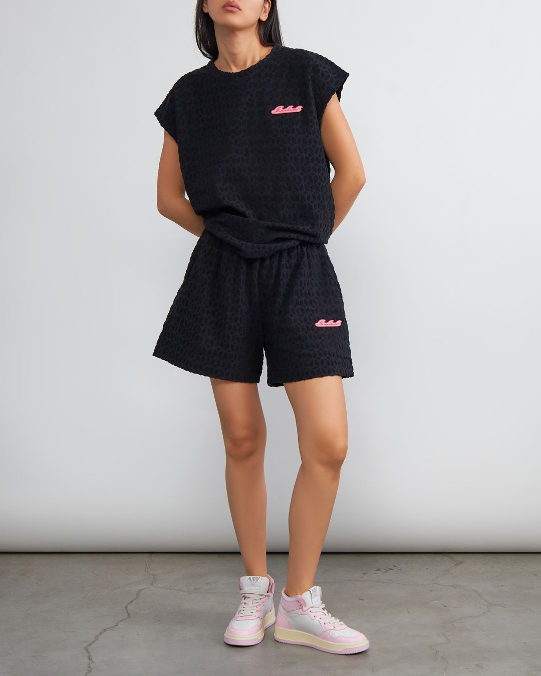 Купить Футболка MONOCHROME