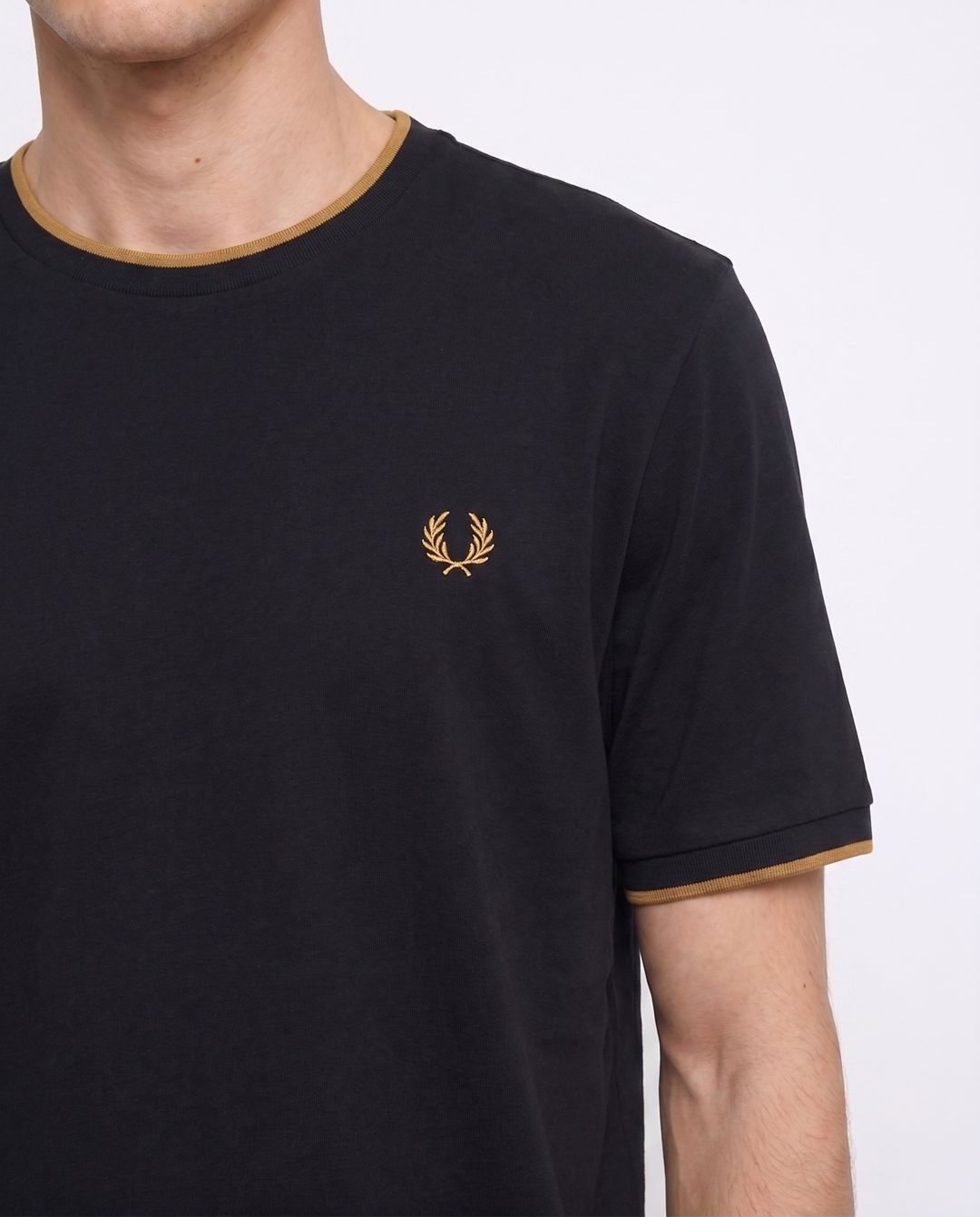 Купить Футболка FRED PERRY
