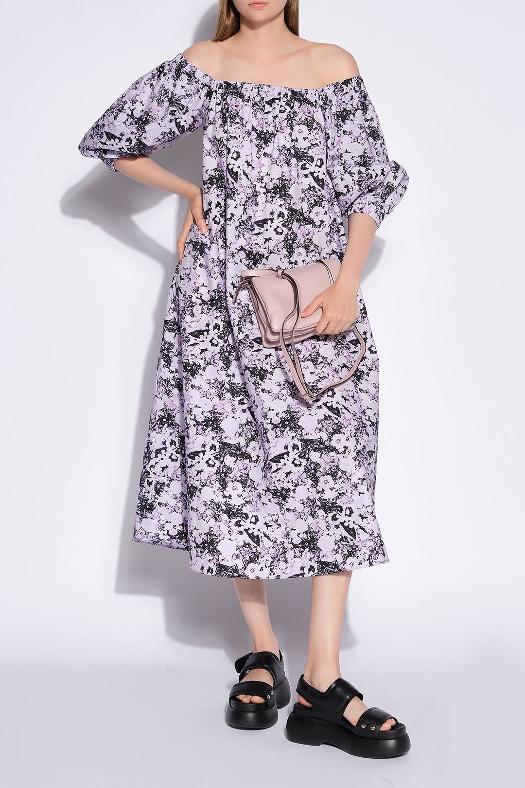 Купить Сандалии AGL