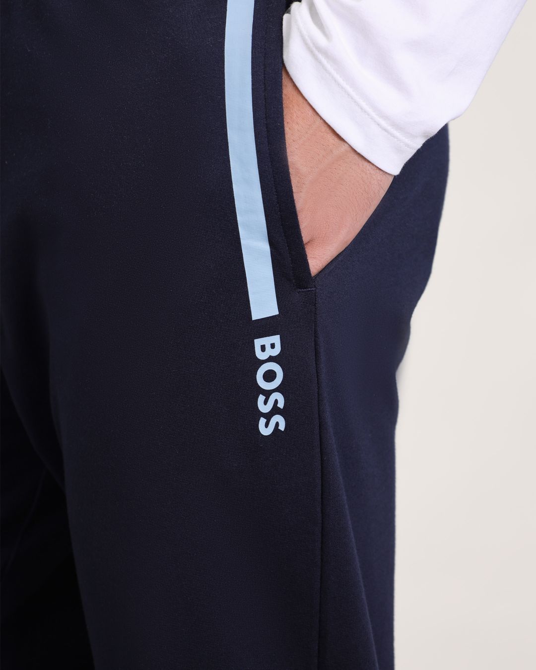 Купить Брюки HUGO BOSS