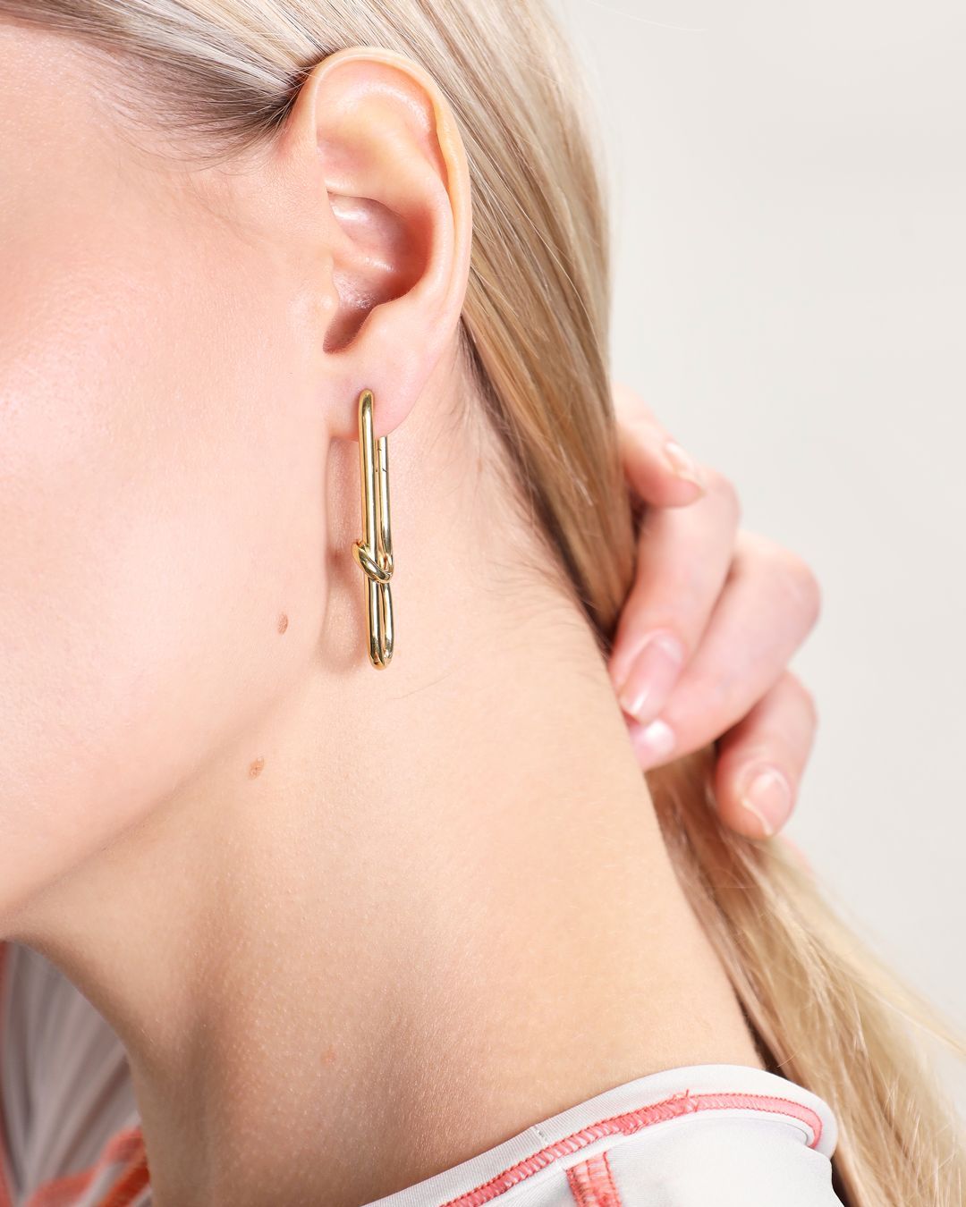 Купить Моносерьга AVGVST