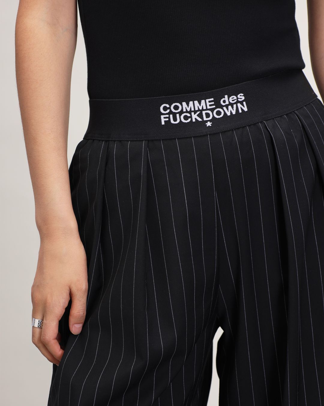 Купить Брюки COMME DES FUCKDOWN