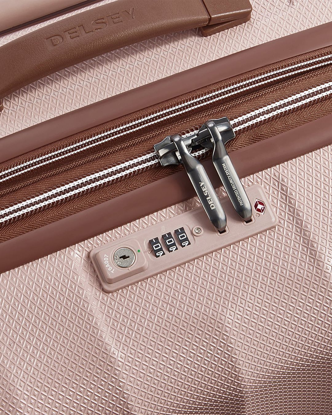 Купить Чемодан DELSEY