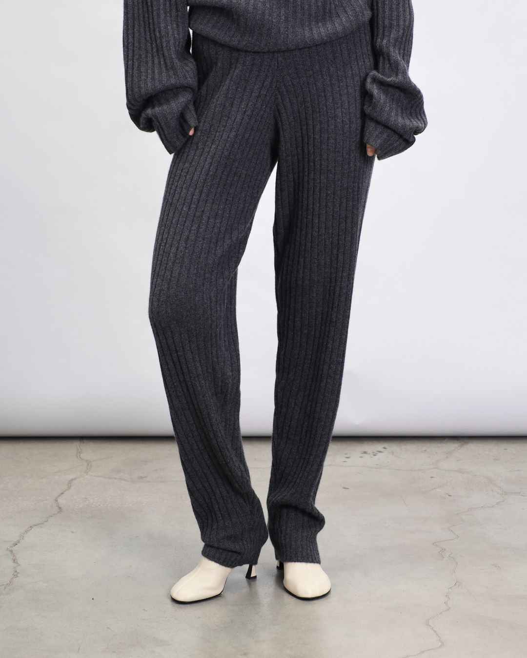 Купить Брюки PERVERT