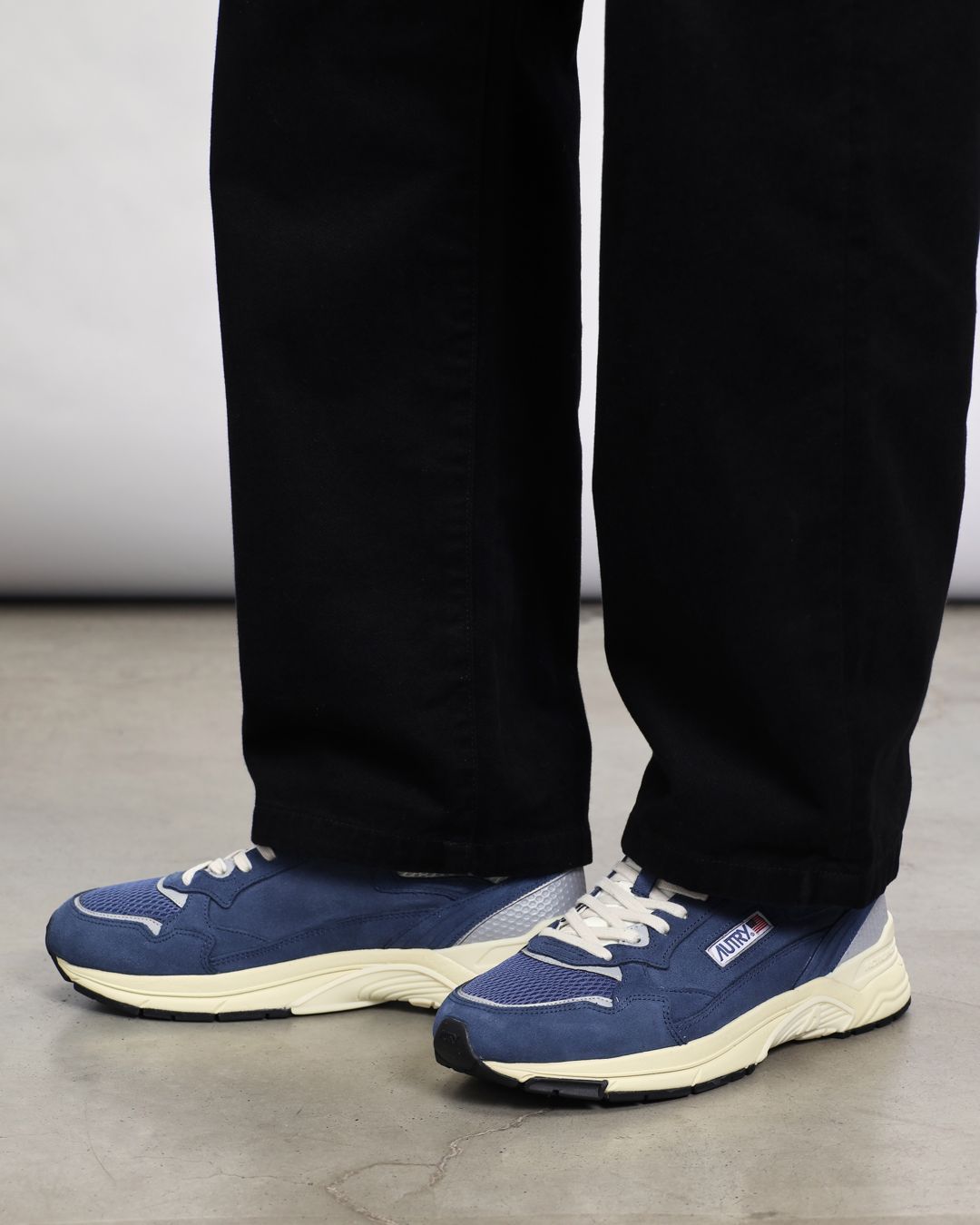 Купить Кроссовки AUTRY