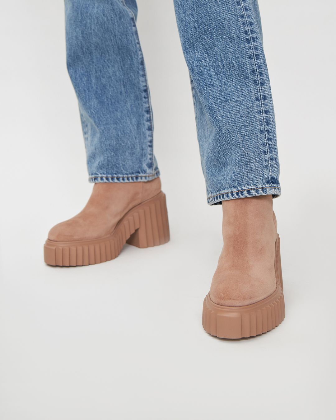 Купить Ботильоны AGL