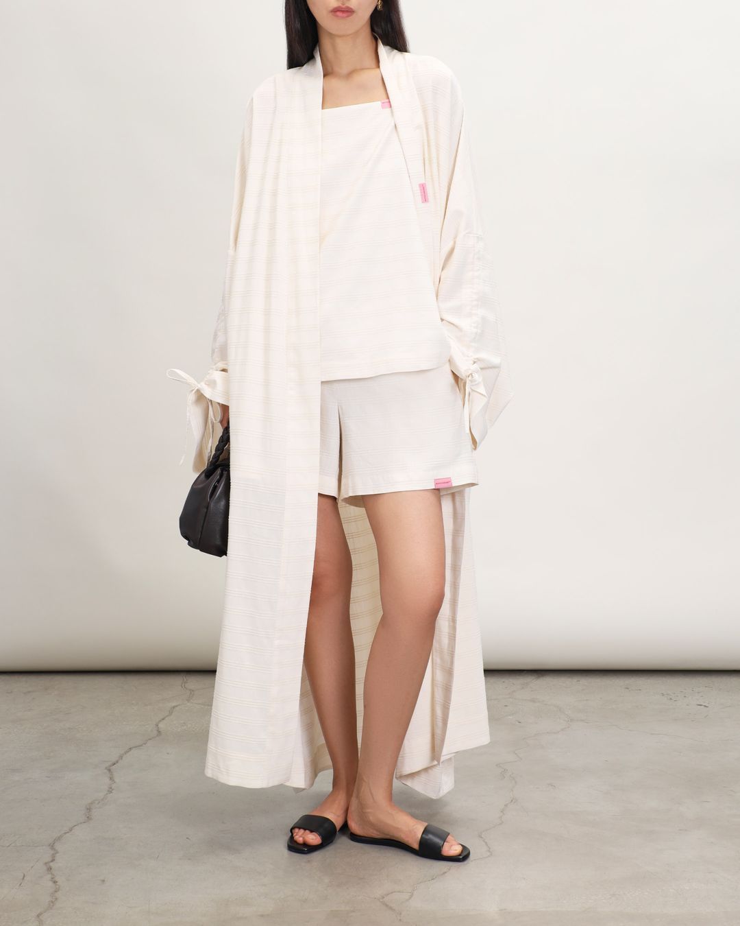 Купить Шорты MONOCHROME