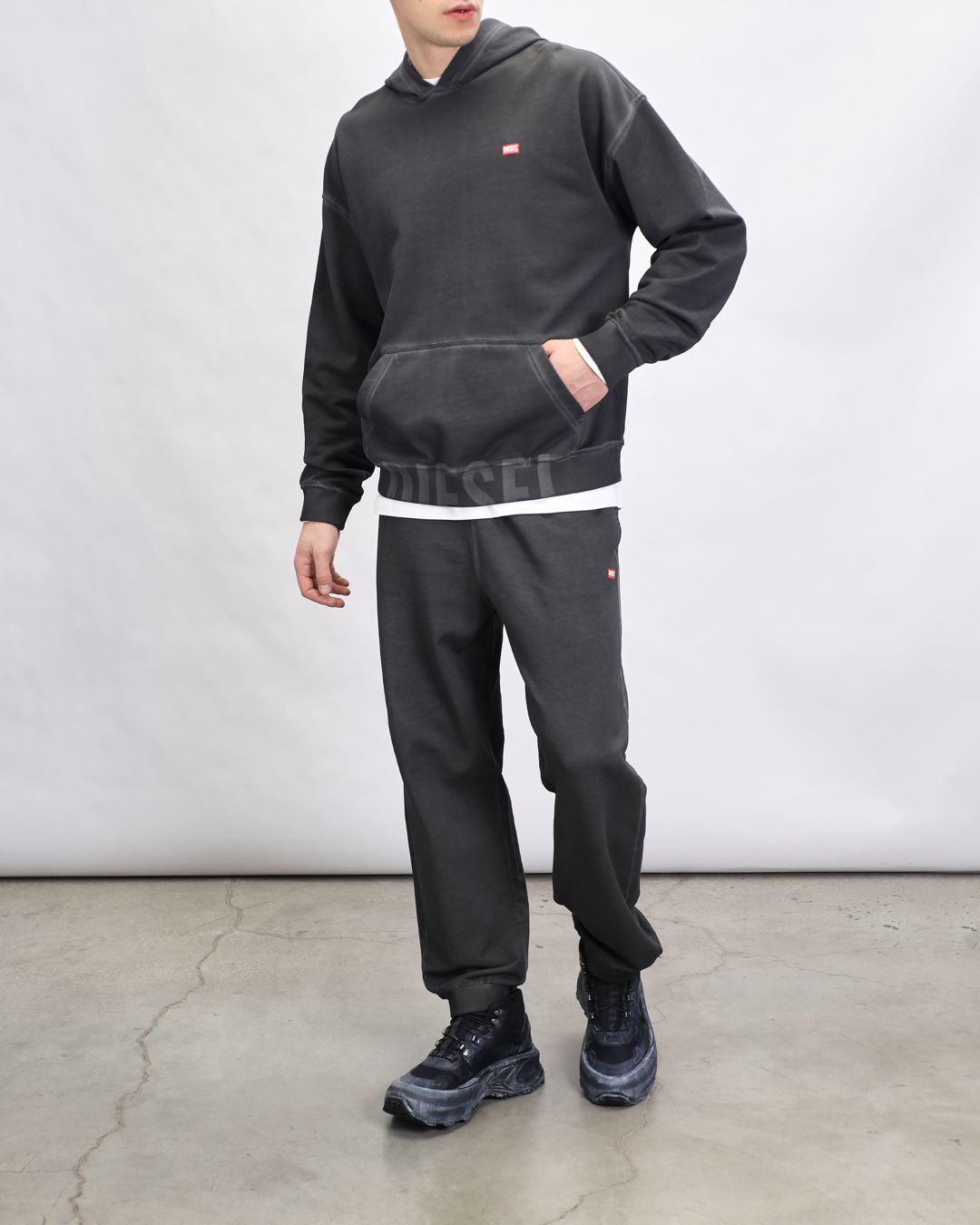 Купить Брюки DIESEL