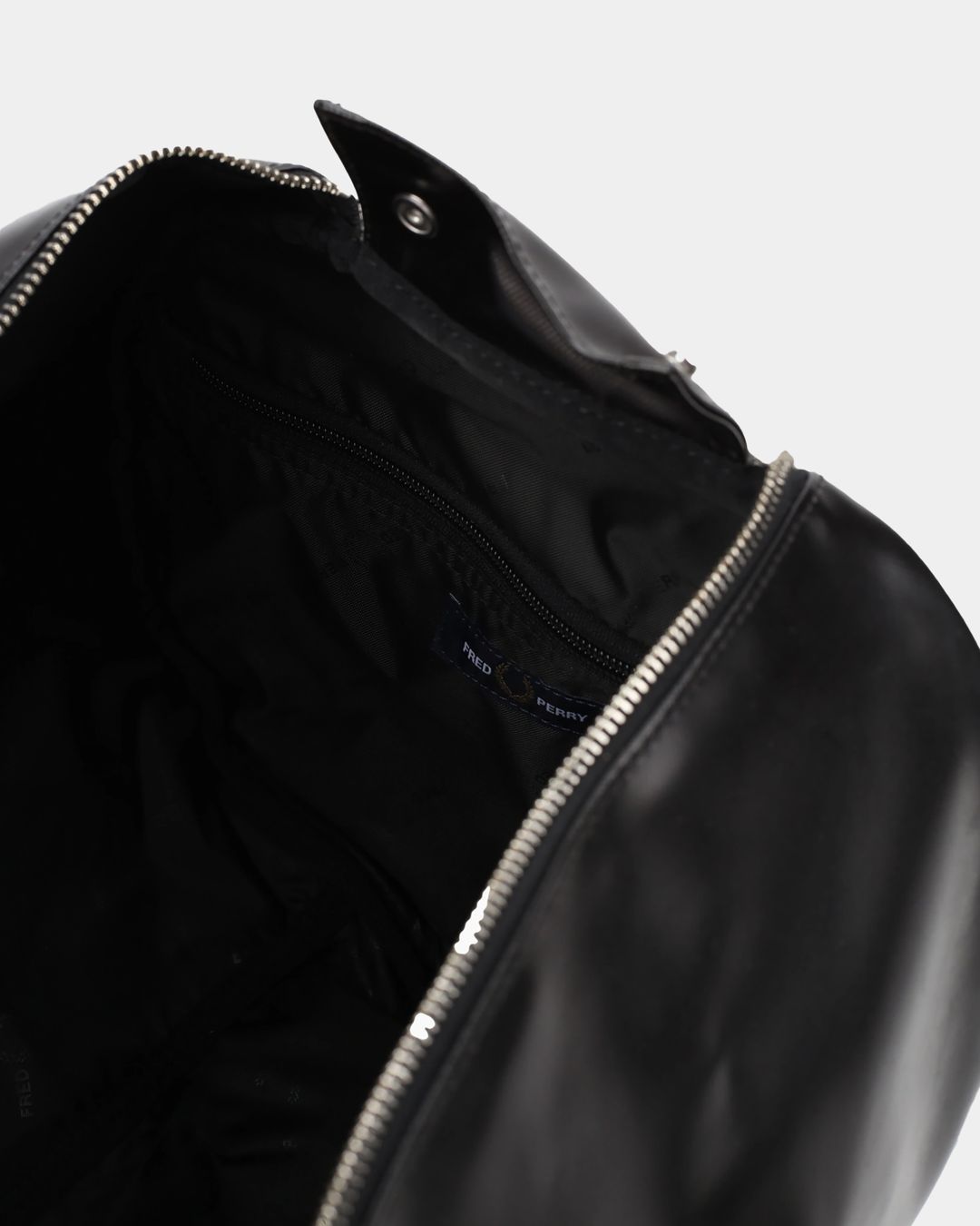 Купить Багаж FRED PERRY