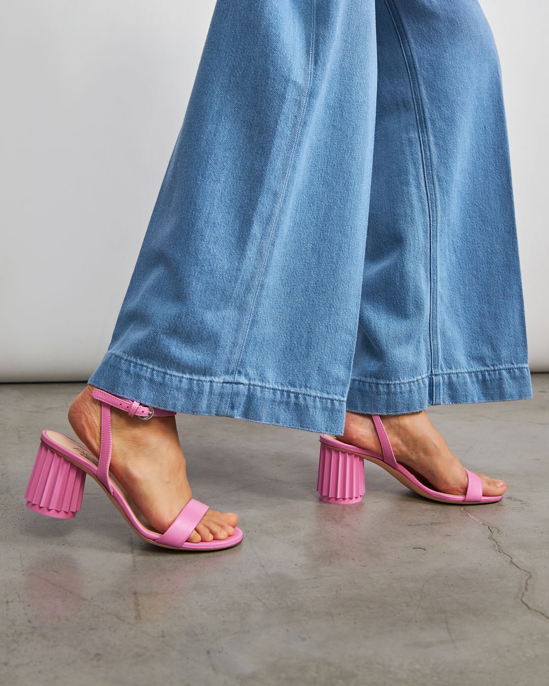 Купить Туфли AGL