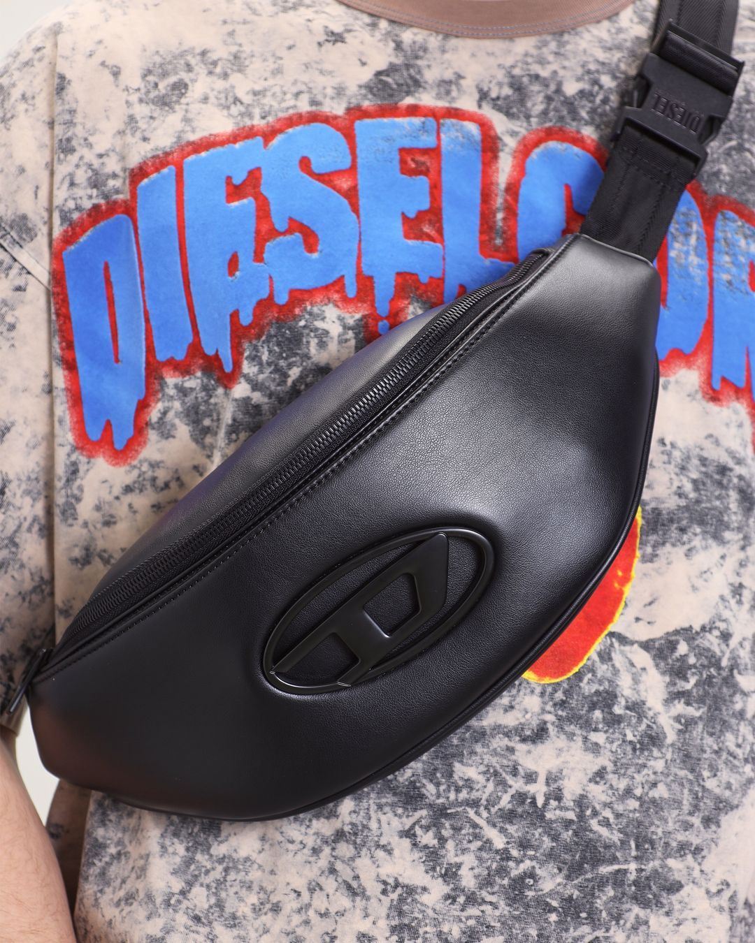 Купить Сумка на пояс DIESEL