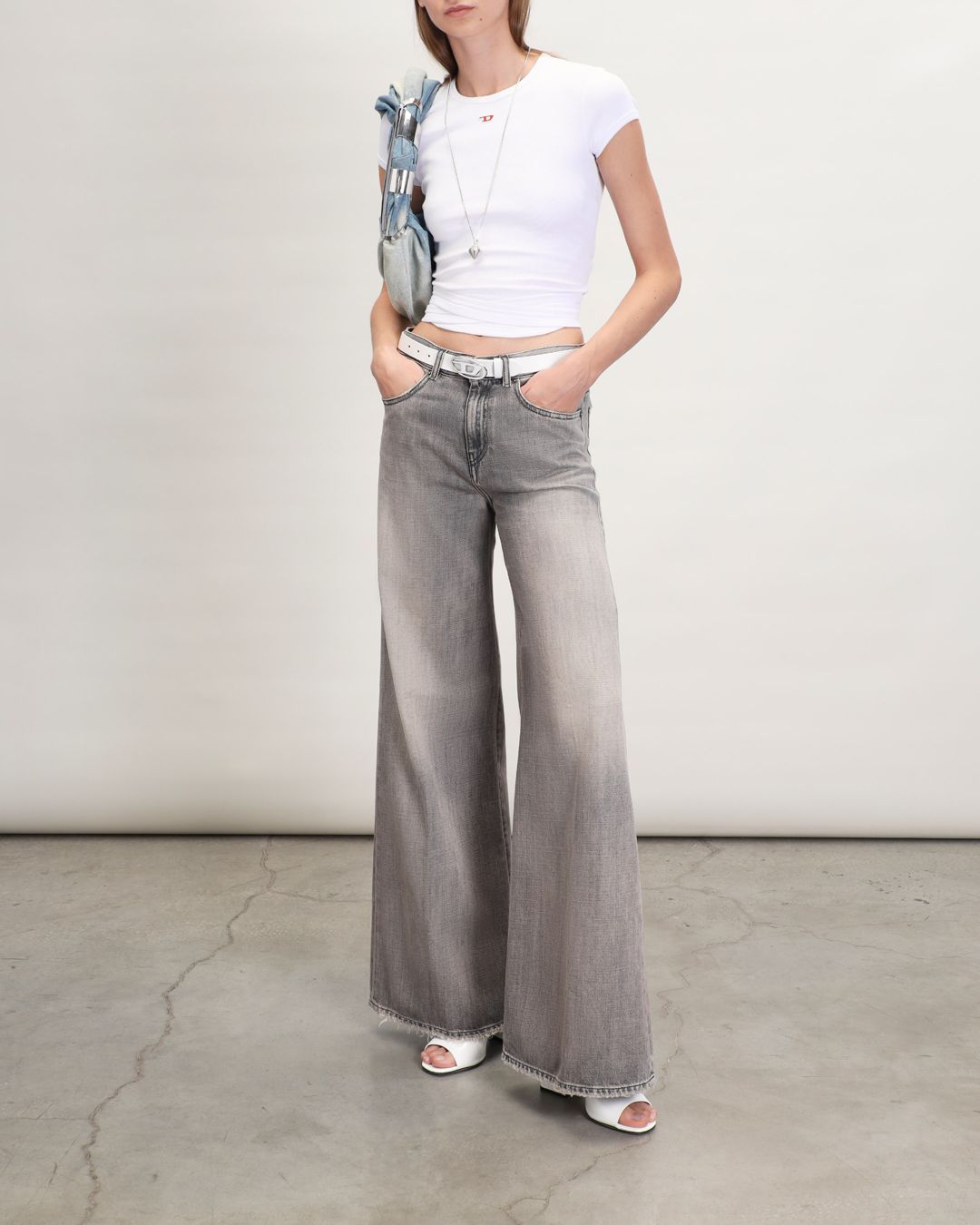 Купить Джинсы DIESEL