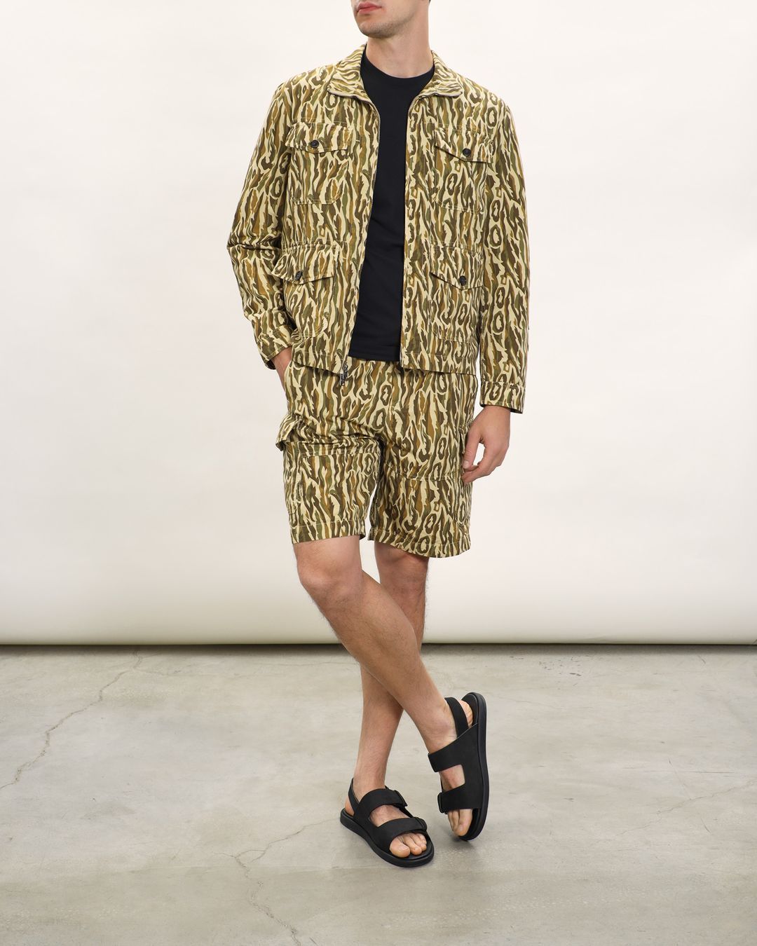 Купить Ветровка WOOLRICH