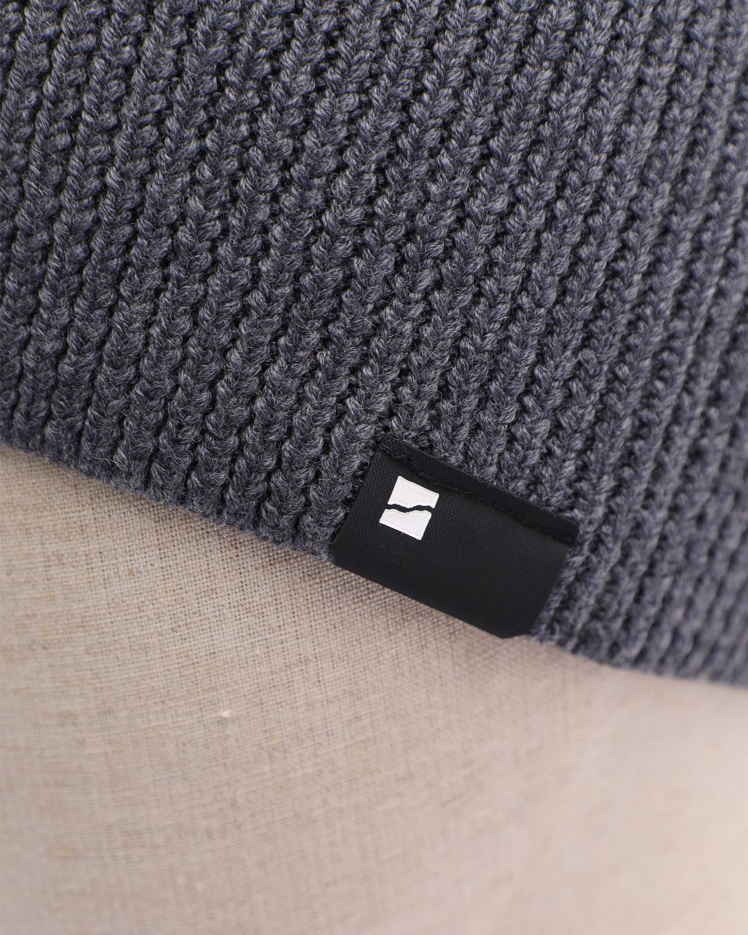 Купить Шапка KRAKATAU