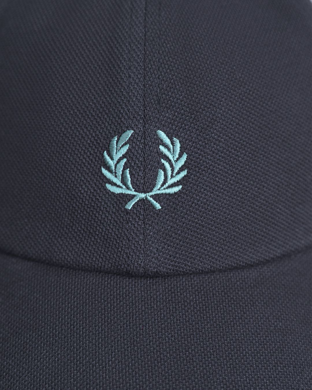 Купить Бейсболка FRED PERRY